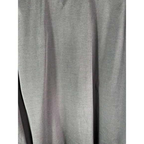 Men's XL Gray Solid Gap Button-Up Dress Shirt - Stylish Long Sleeve Formal Shirt - Picture 9 of 9